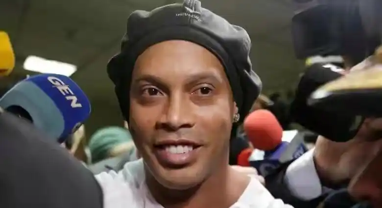 热那亚一直