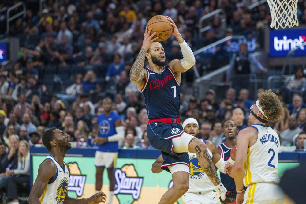 进球机器！2025年俱乐部+国家队凯恩65场比赛轰入60球（凯恩太猛：2025年代表俱乐部与国家队65战斩获60球）