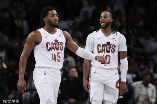 英超战报：沃尔特马德自摆乌龙，桑德兰1-0战胜纽卡斯尔联（英超快讯：沃尔特马德乌龙送礼，桑德兰1-0力克纽卡斯尔联）